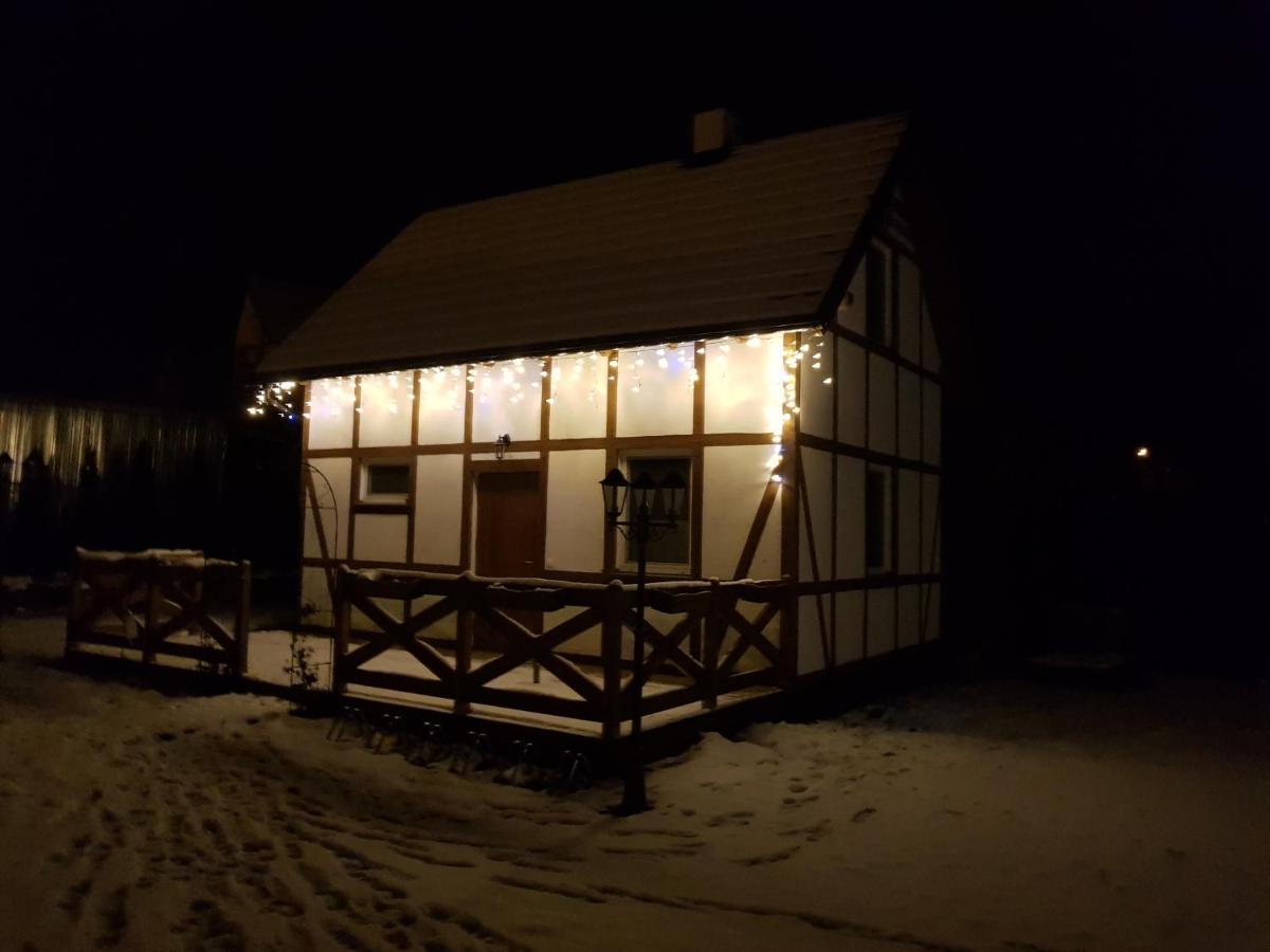 Chata Nad Rzeka Lipusz エクステリア 写真